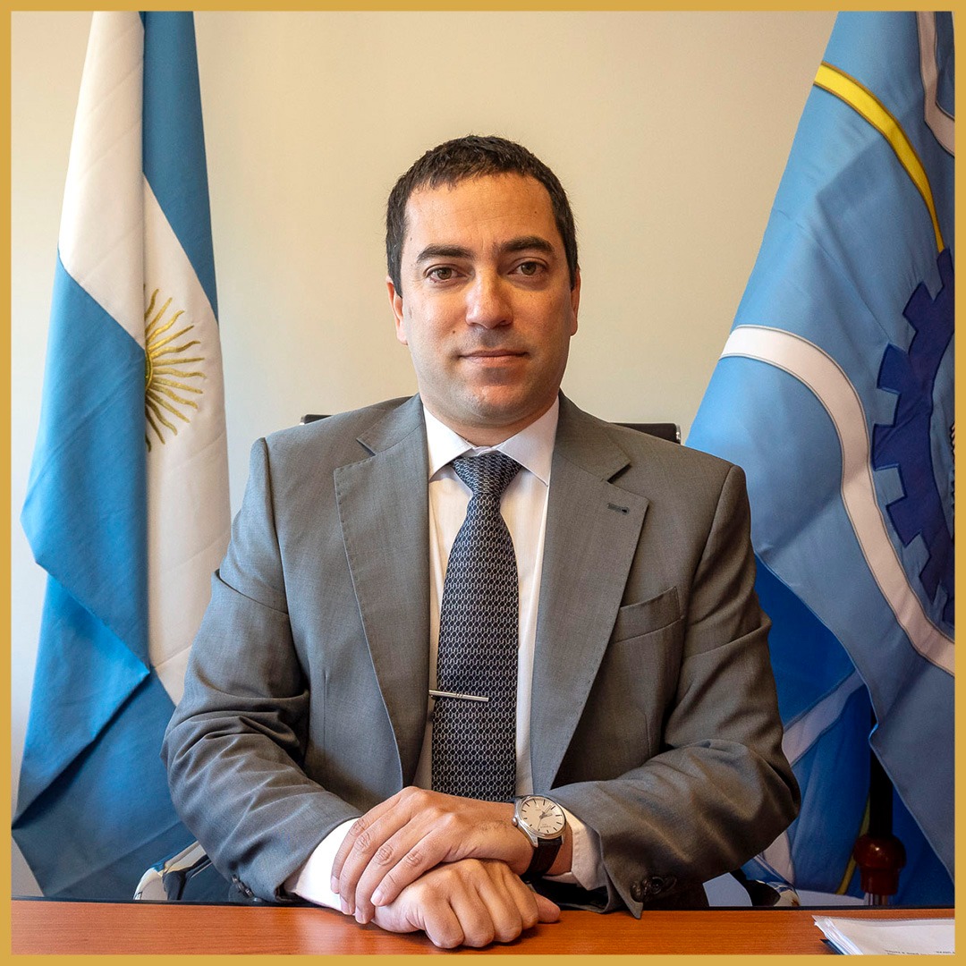 Dr. Andrés Giacomone